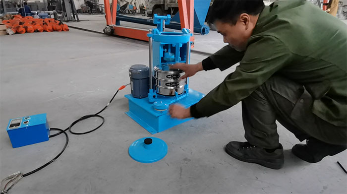 标准振筛机使用注意事项。