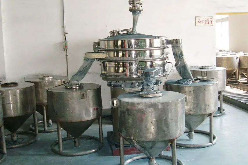 振荡筛主要特点：换网容易，全封闭模式粉末不飞扬，可连续作业